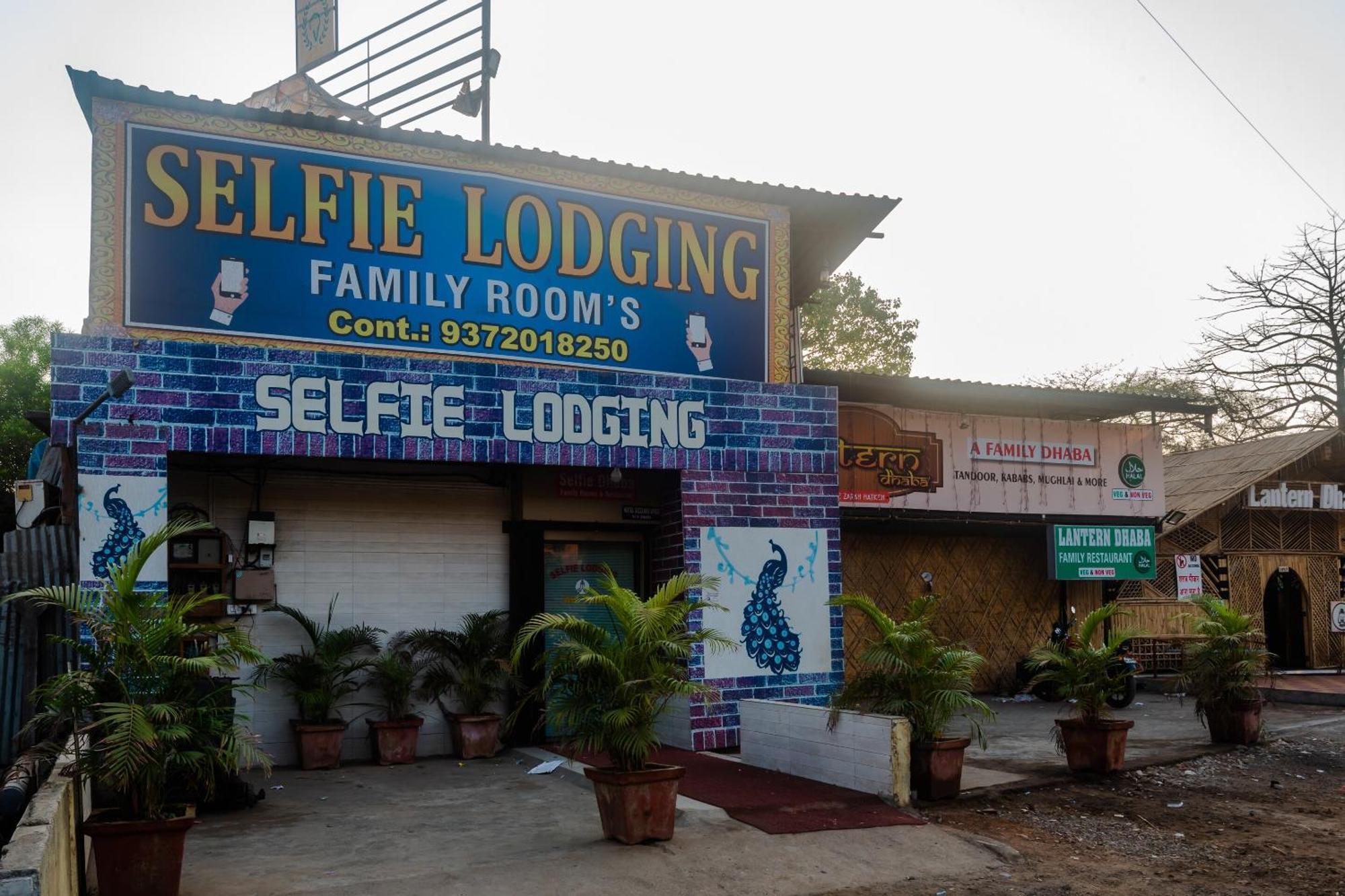 Oyo 37530 Selfie Dhaba Hotel Sasupada Exterior photo